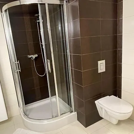 Center - With Free Parking *